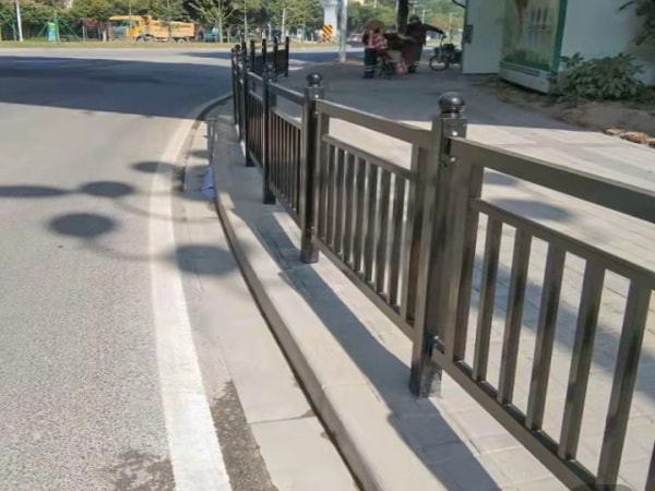 道路護欄